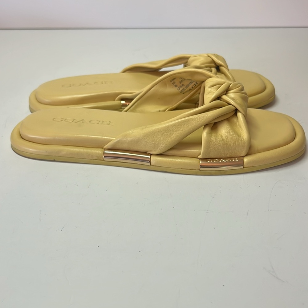 Coach Brooklyn - image 7